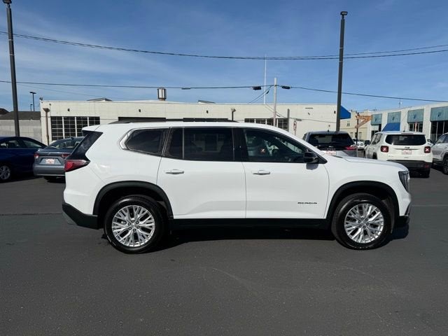 2024 GMC Acadia Elevation