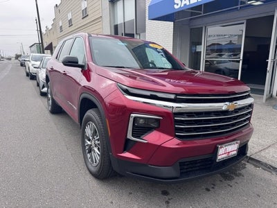 2025 Chevrolet Traverse LT