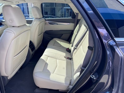2017 Cadillac XT5 Luxury FWD
