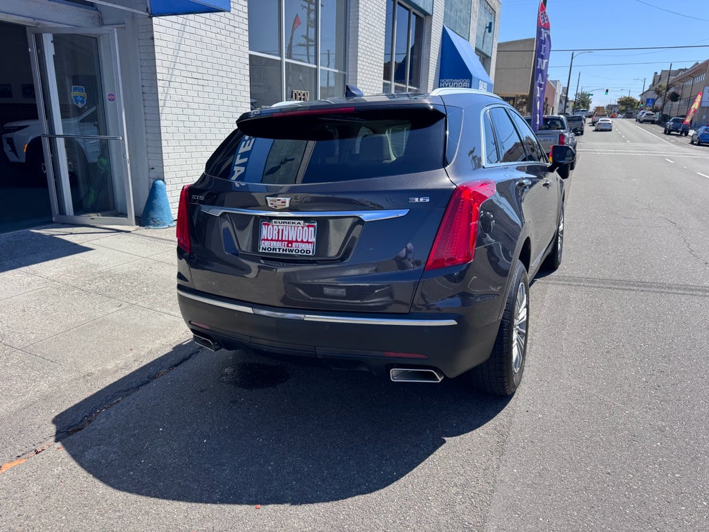 2017 Cadillac XT5 Luxury FWD
