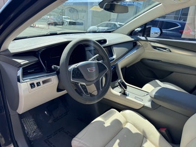 2017 Cadillac XT5 Luxury FWD