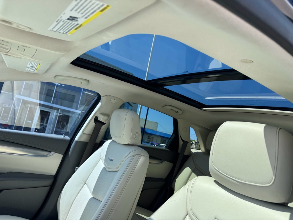 2017 Cadillac XT5 Luxury FWD
