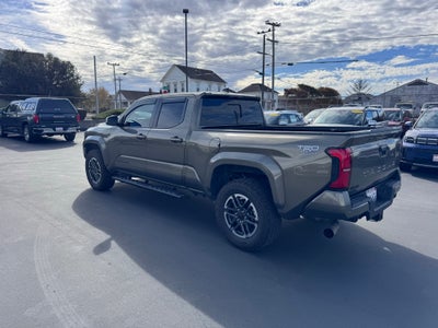 2024 Toyota Tacoma 4WD SR5