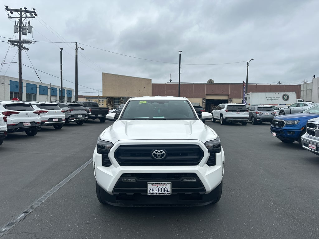 2025 Toyota Tacoma 4WD SR