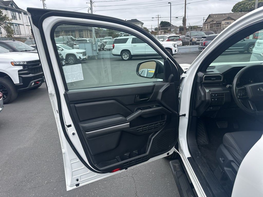2025 Toyota Tacoma 4WD SR