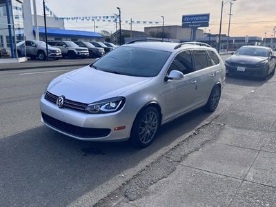 2013 Volkswagen Jetta SportWagen TDI w/Sunroof & Nav