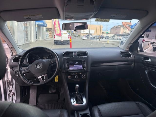 2013 Volkswagen Jetta SportWagen TDI w/Sunroof & Nav