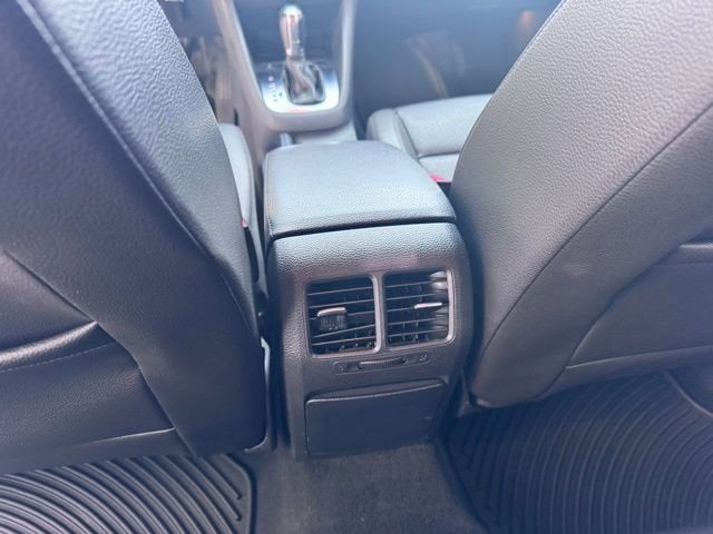 2013 Volkswagen Jetta SportWagen TDI w/Sunroof & Nav