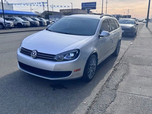 2013 Volkswagen Jetta SportWagen TDI w/Sunroof & Nav
