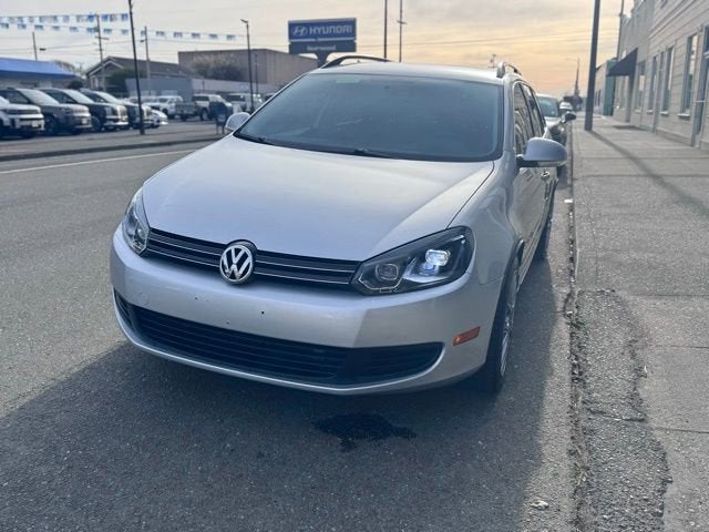 2013 Volkswagen Jetta SportWagen TDI w/Sunroof & Nav