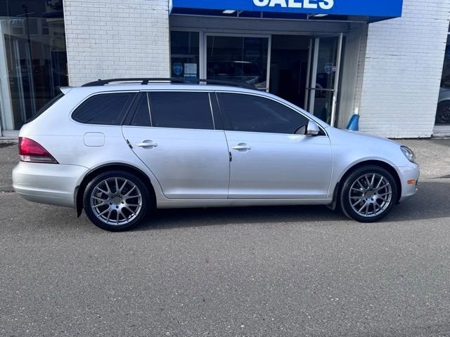 2013 Volkswagen Jetta SportWagen TDI w/Sunroof & Nav