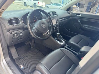 2013 Volkswagen Jetta SportWagen TDI w/Sunroof & Nav