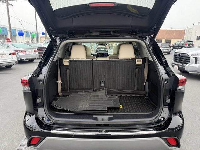 2021 Toyota Highlander Platinum