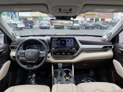 2021 Toyota Highlander Platinum