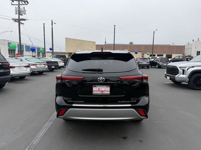 2021 Toyota Highlander Platinum