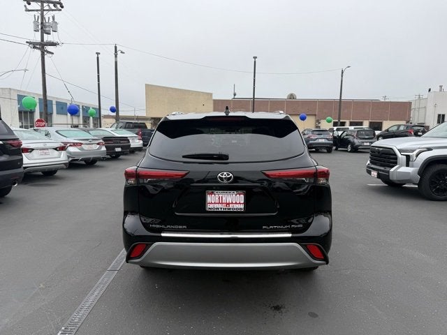 2021 Toyota Highlander Platinum