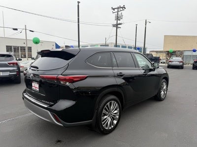 2021 Toyota Highlander Platinum