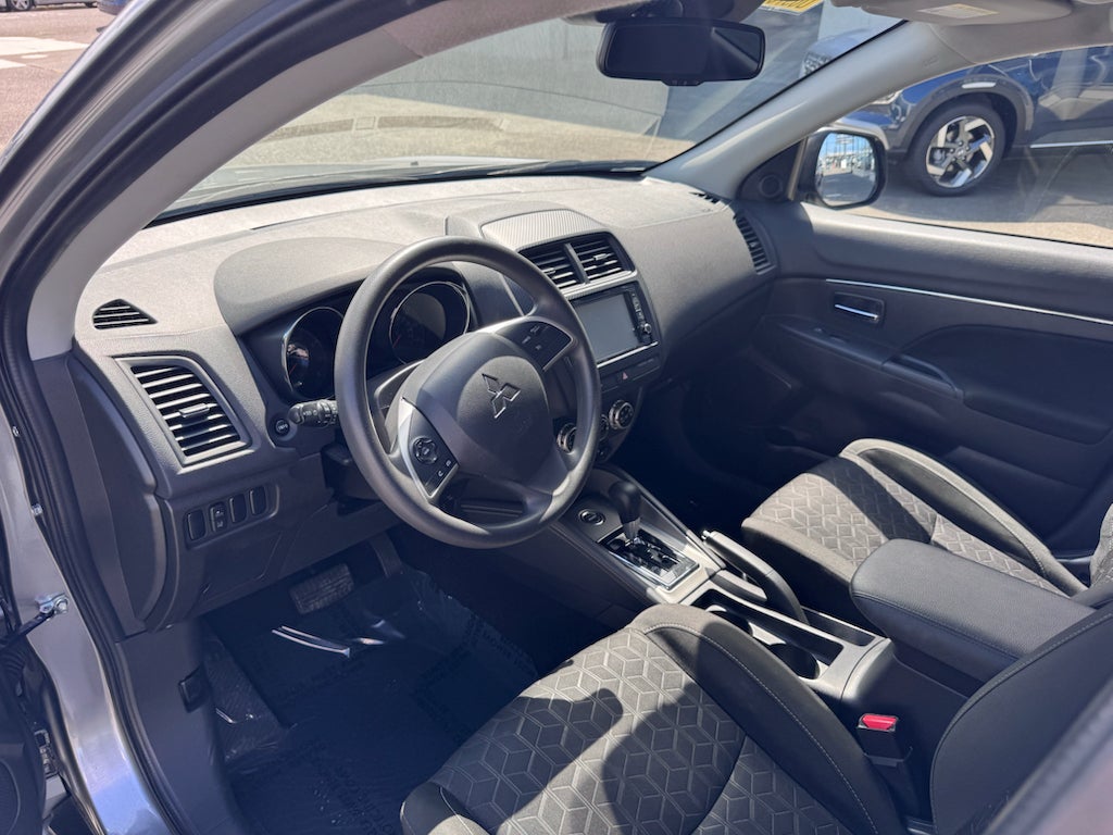 2024 Mitsubishi Outlander Sport S
