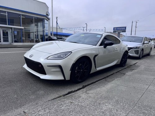 2024 Toyota GR86 Premium