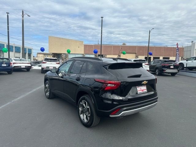 2025 Chevrolet Trax LT