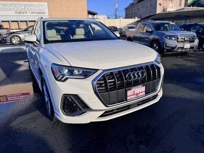 2024 Audi Q3 S line Premium