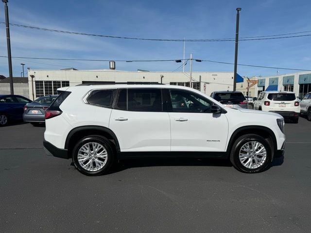 2024 GMC Acadia Elevation