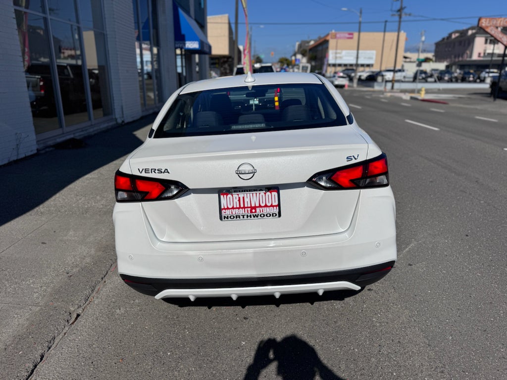 2024 Nissan Versa SV