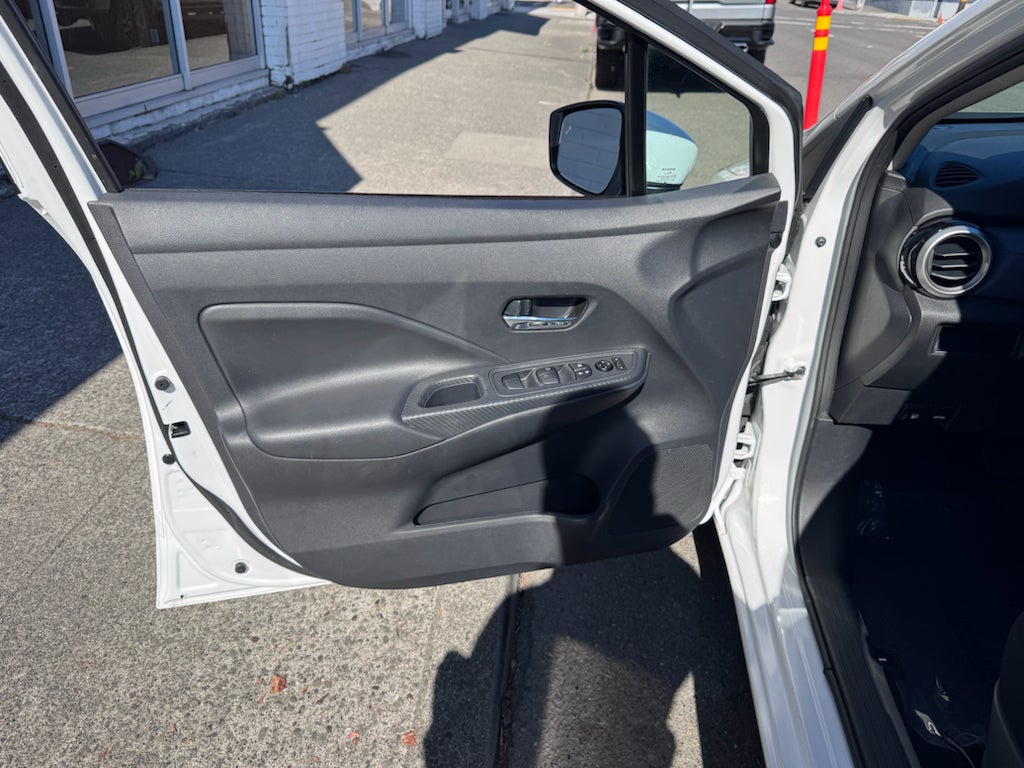 2024 Nissan Versa SV
