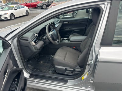 2025 Toyota Camry Hybrid LE