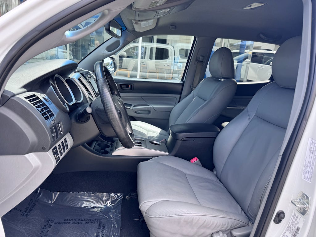 2014 Toyota Tacoma 4WD Double Cab LB V6 AT (Natl)