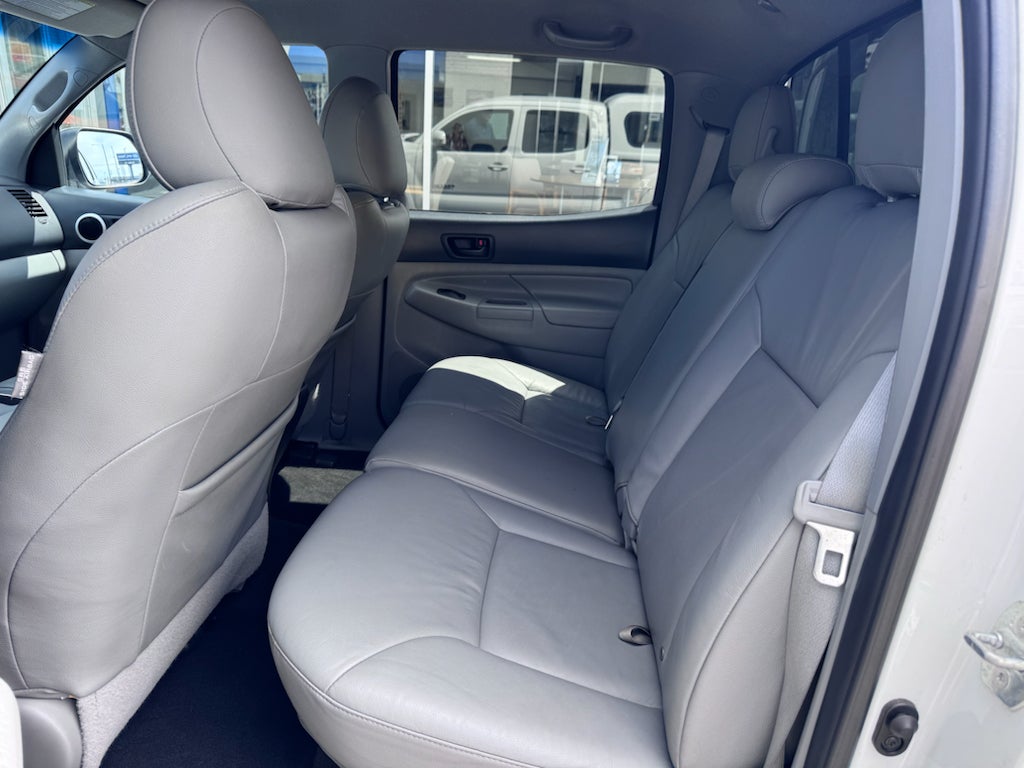 2014 Toyota Tacoma 4WD Double Cab LB V6 AT (Natl)