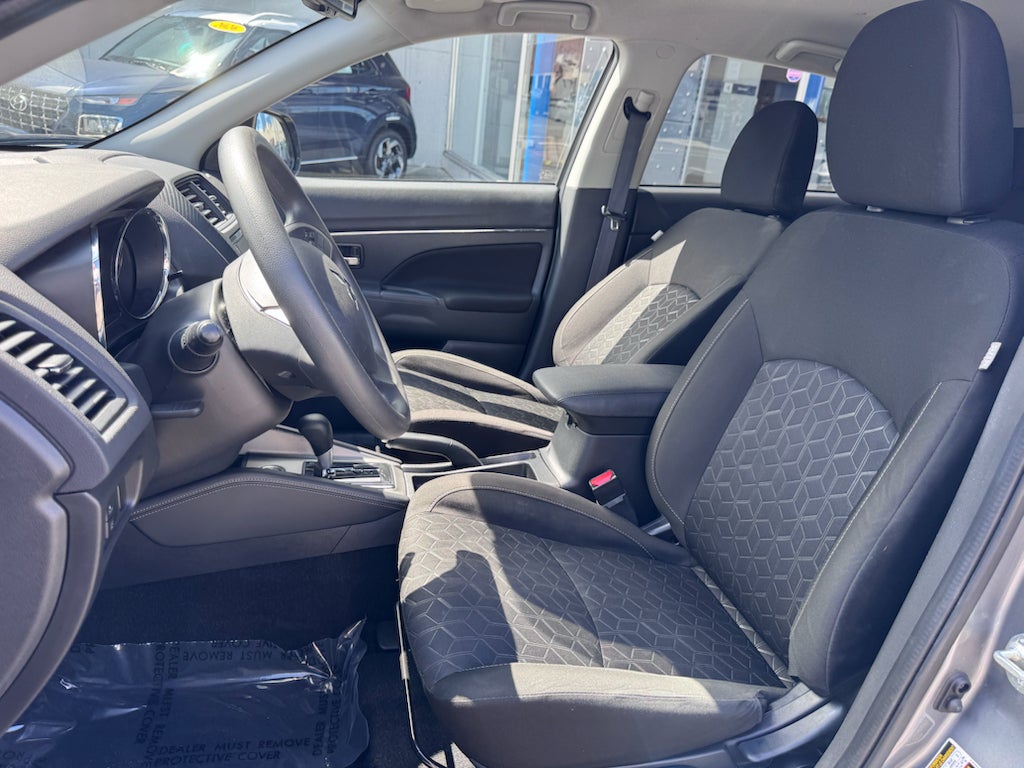 2024 Mitsubishi Outlander Sport ES