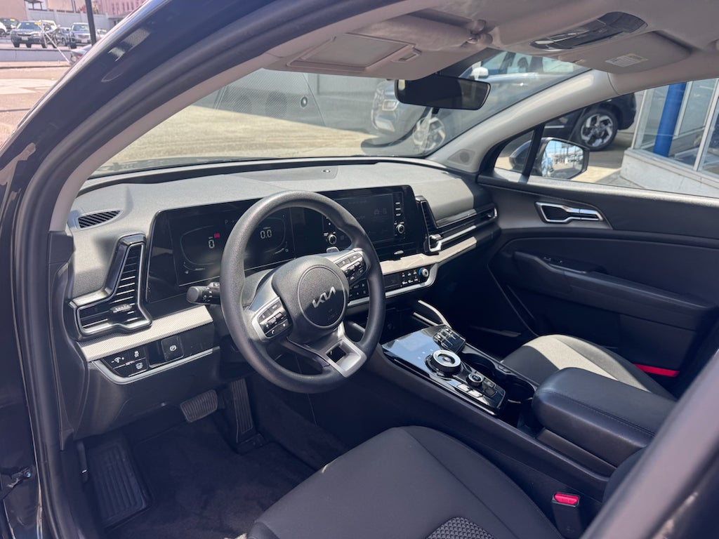 2023 Kia Sportage Hybrid LX